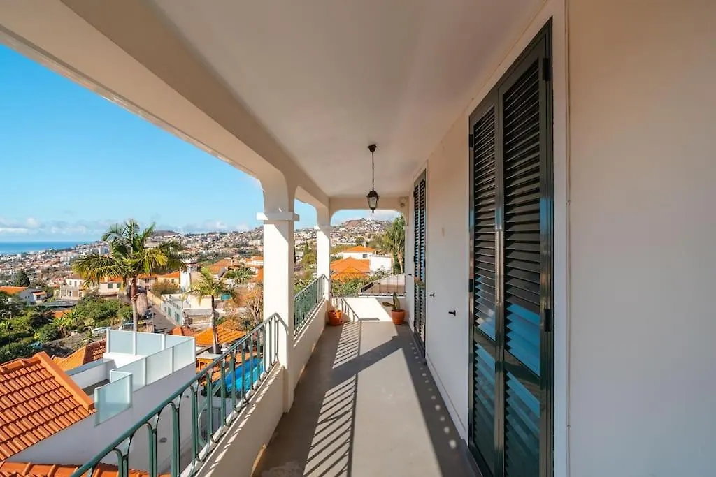 Villa Oasis Sea View - 3 Bedrooms Funchal  0*, Funchal (Madeira) Portugal